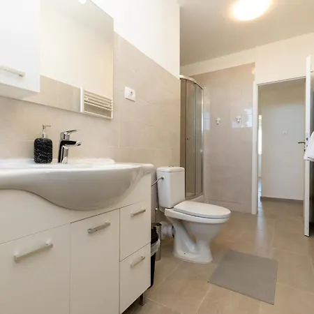 아파트 Ana Zora Two Bedroom *